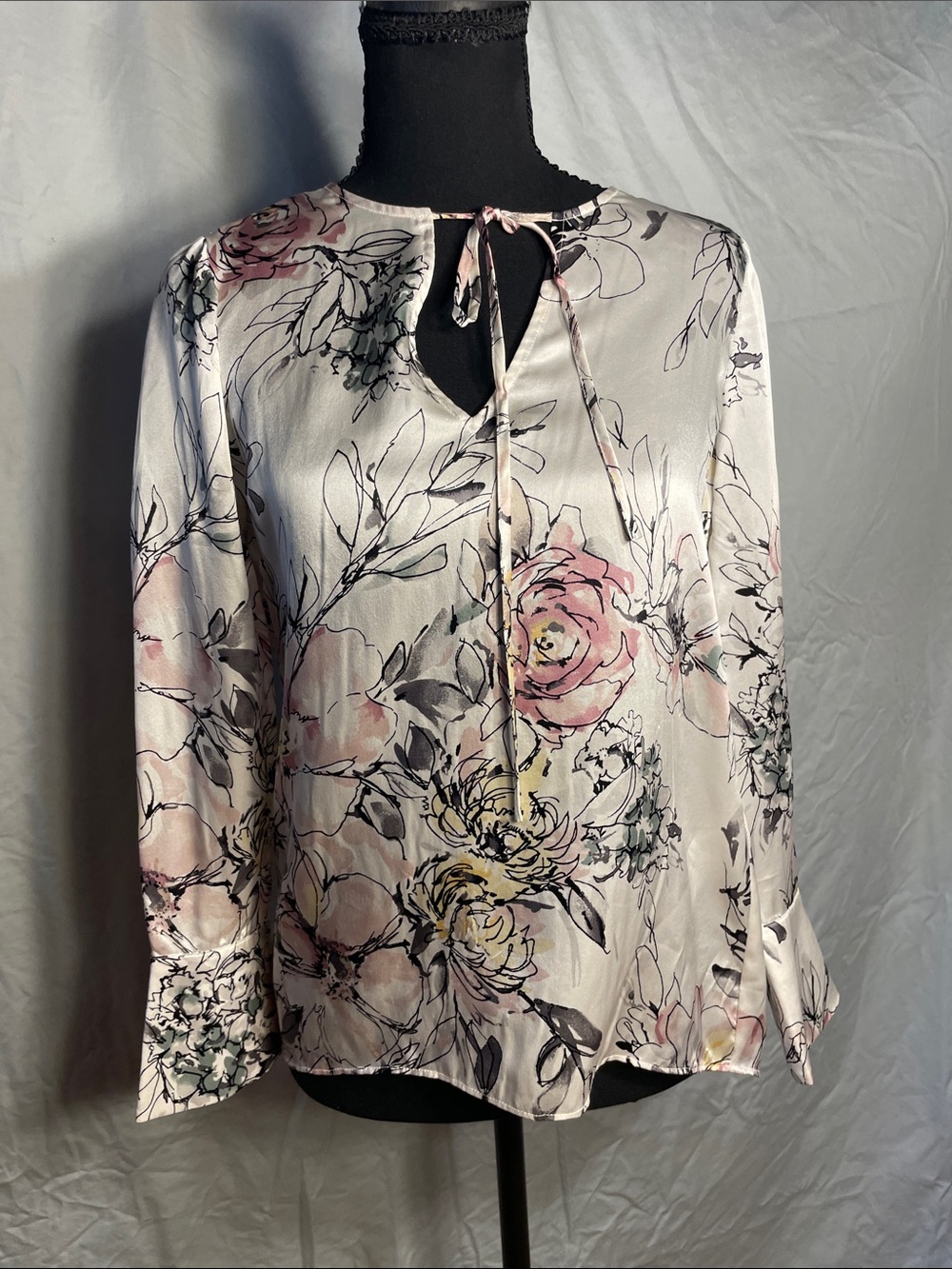 Floral Tie-Neck Silk Blouse - Pink/White